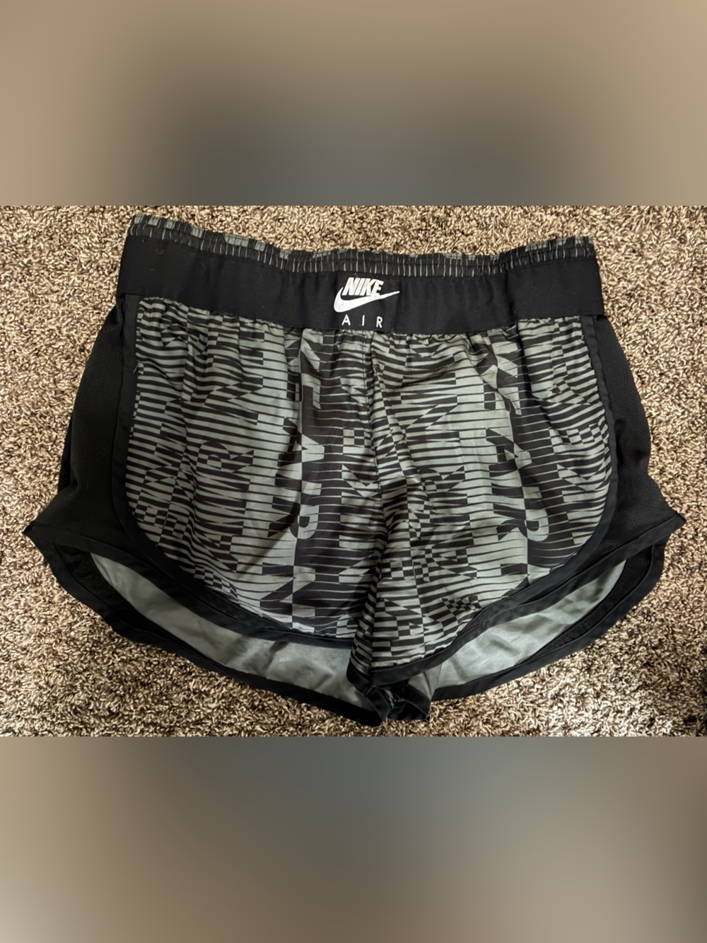 Nike Dri Fit Gray and Black Patterned Athletic Shorts